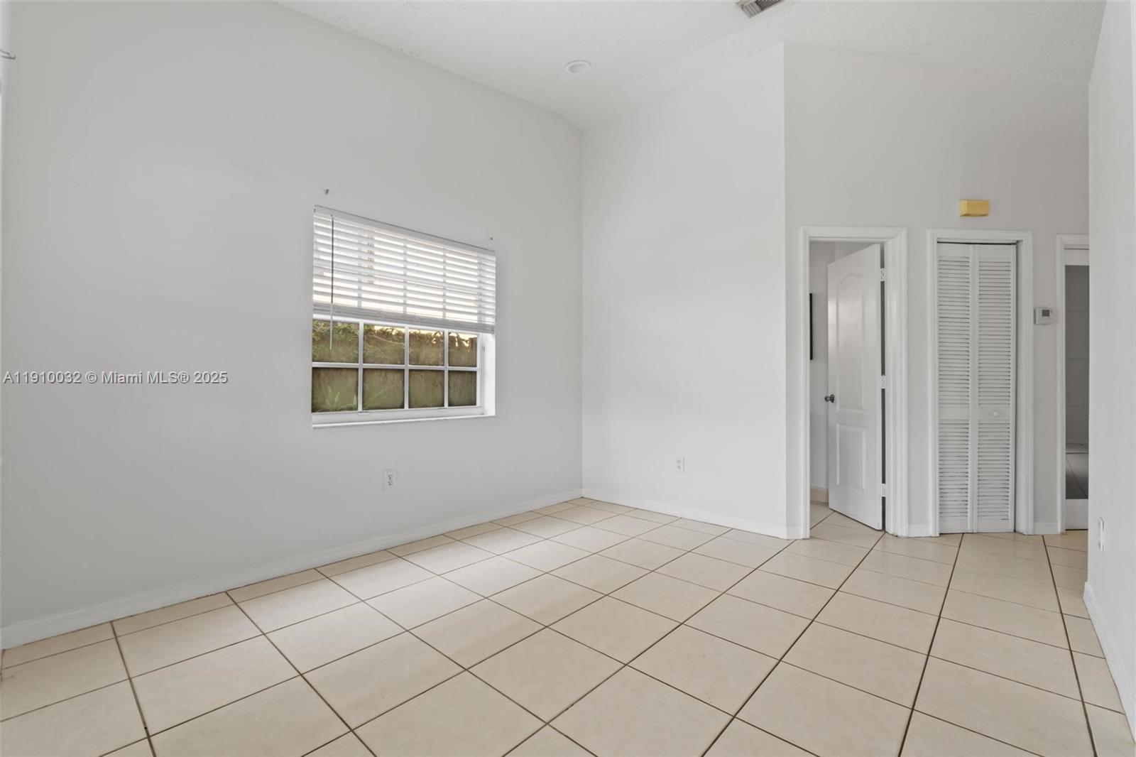 PARK LAKES BY THE MEADOWS - Residential Lease