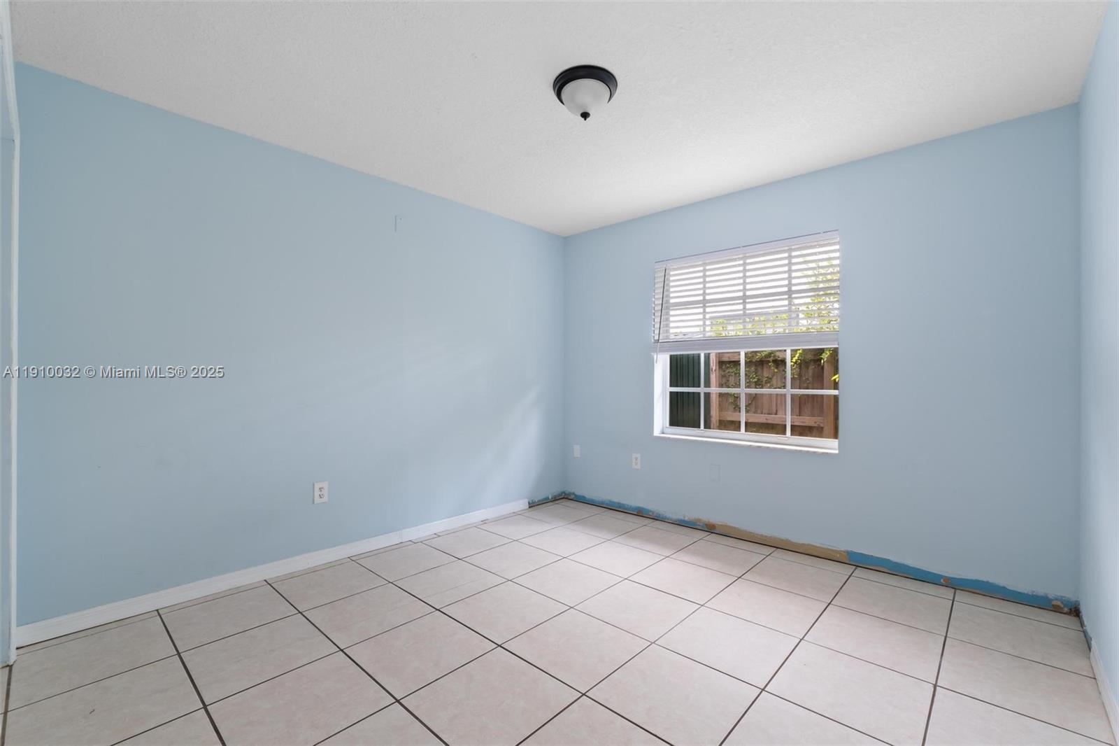 PARK LAKES BY THE MEADOWS - Residential Lease