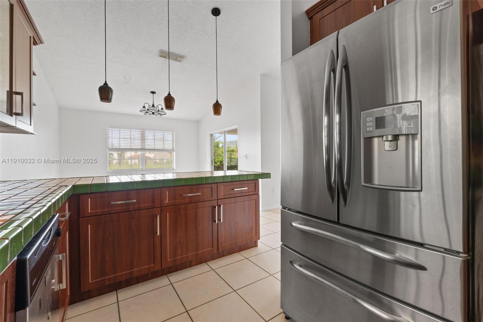 PARK LAKES BY THE MEADOWS - Residential Lease