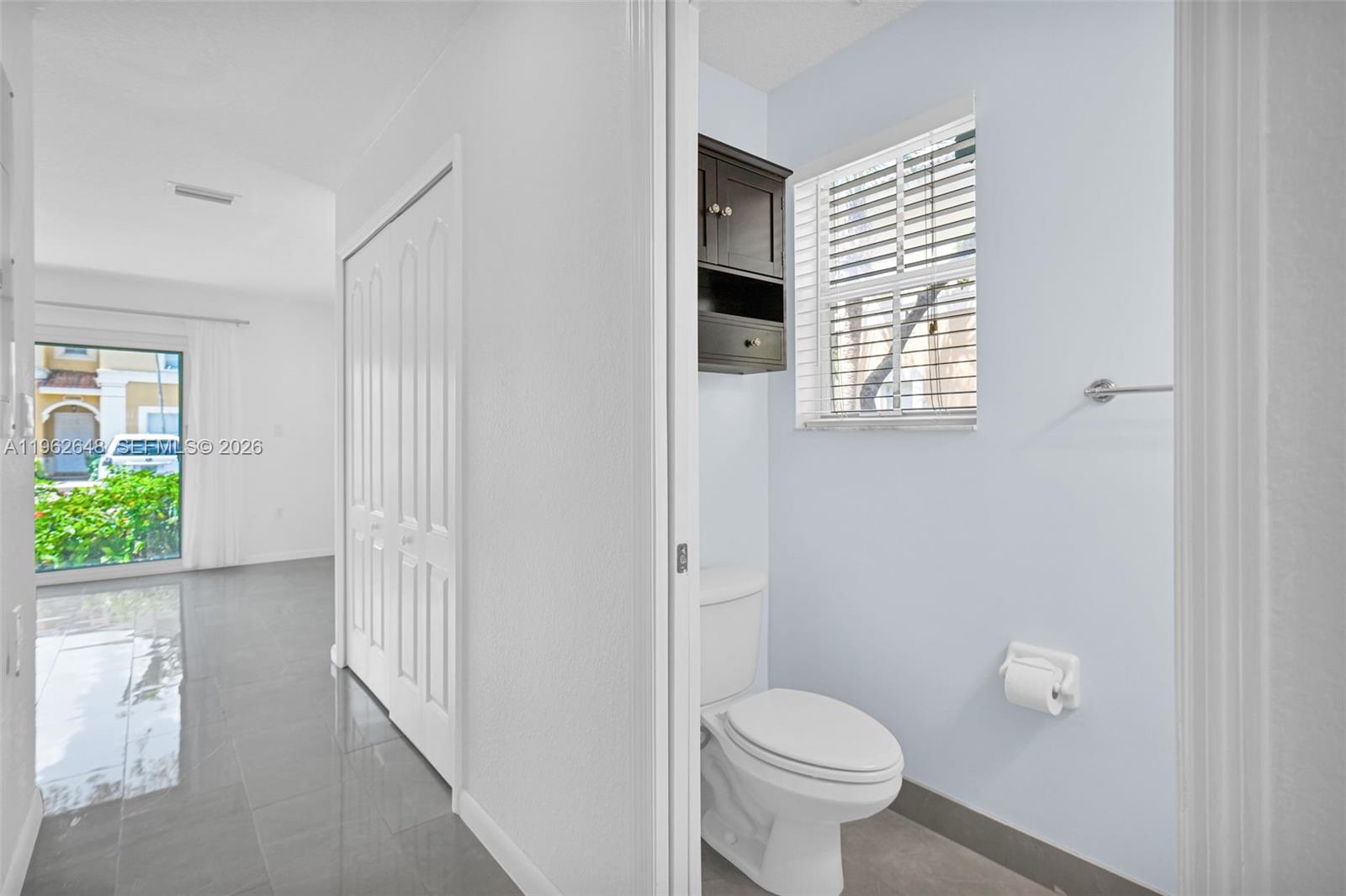 MELROSE POINT CONDO - Residential