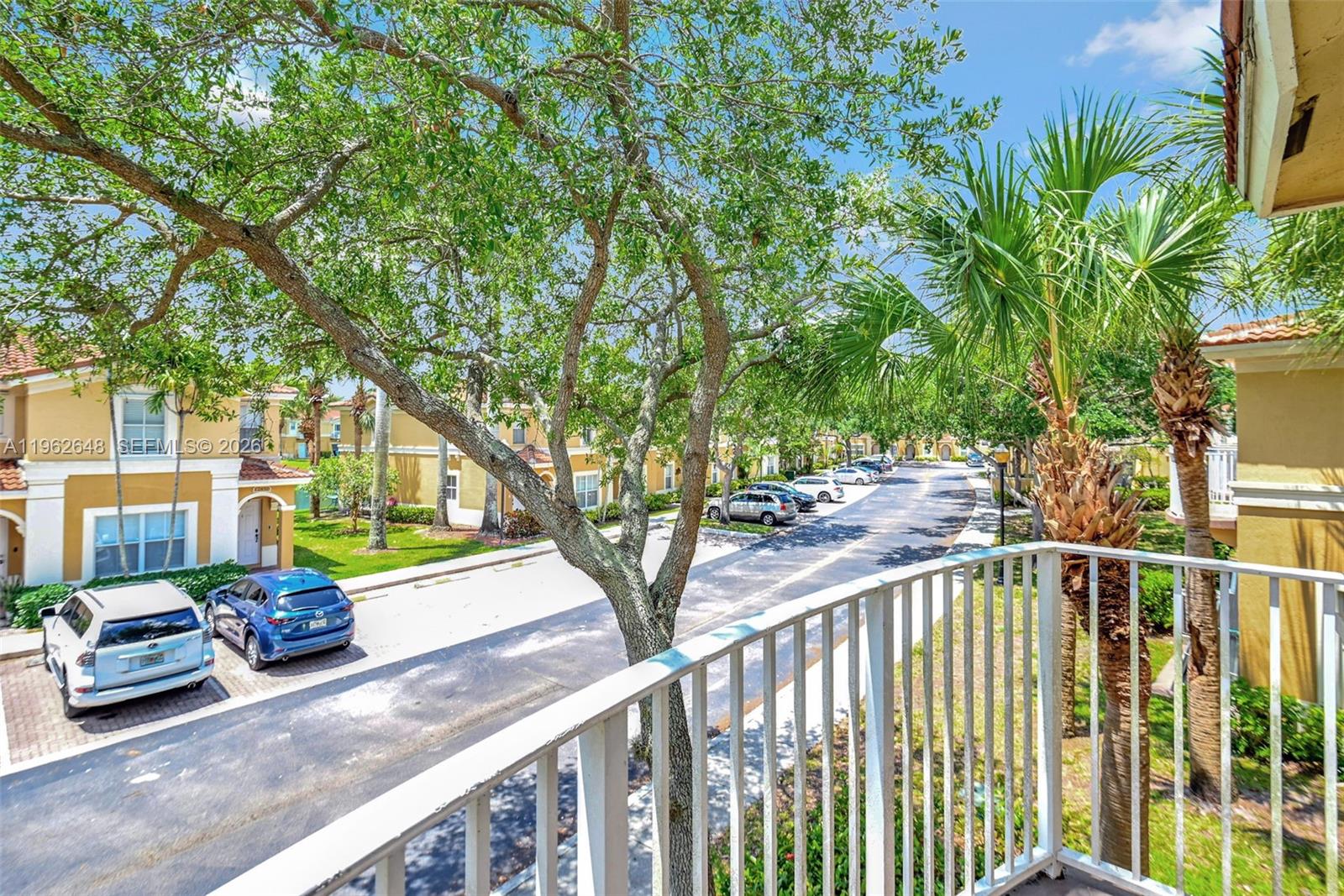 MELROSE POINT CONDO - Residential