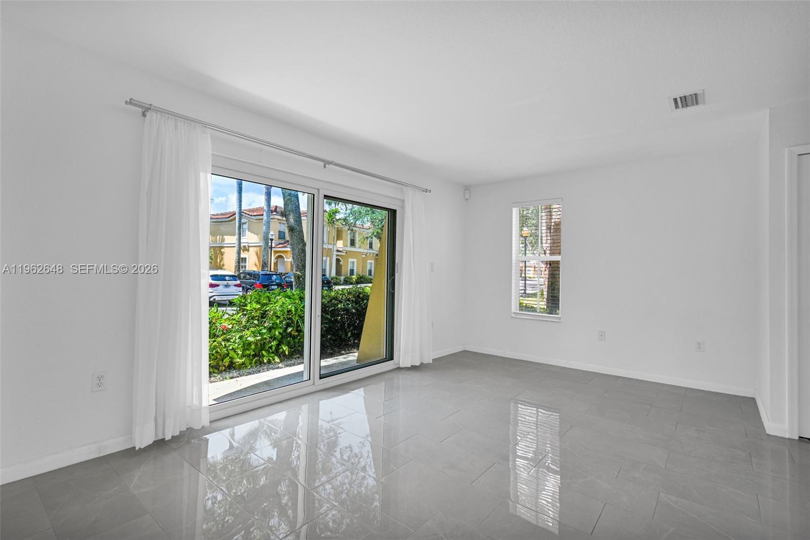 MELROSE POINT CONDO - Residential