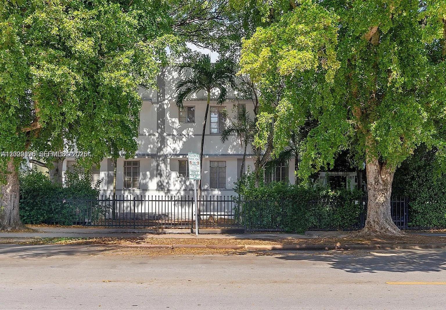 817 Lenox Ave 5