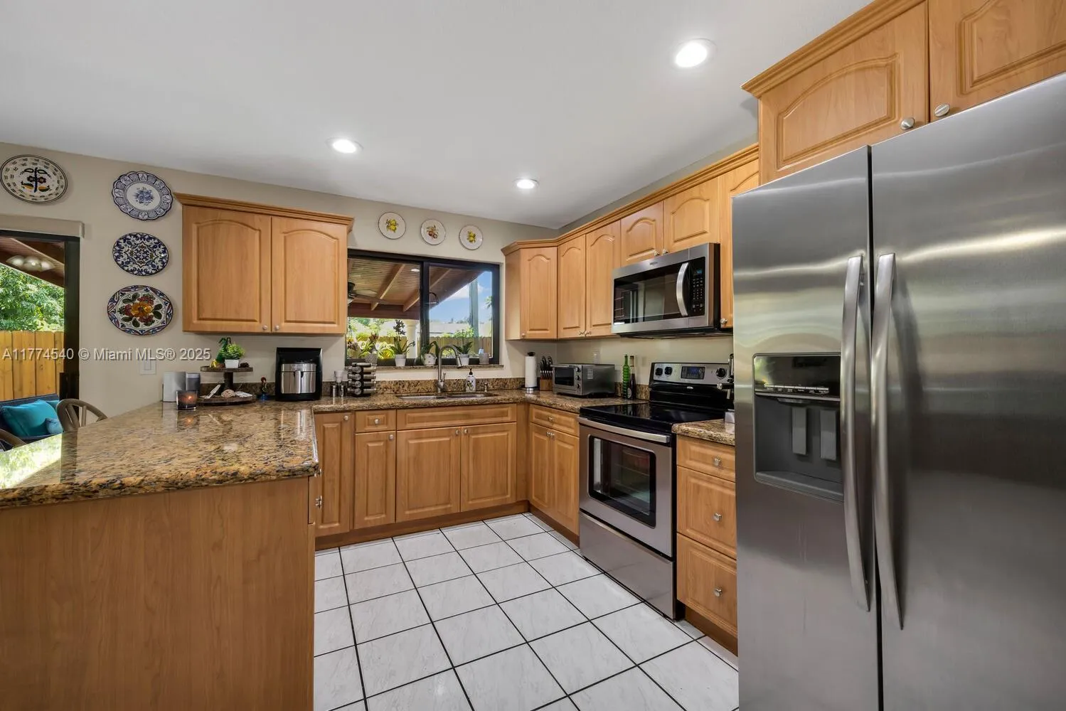 Miami, Florida 33135, United States, ,Residential,Pending,99634