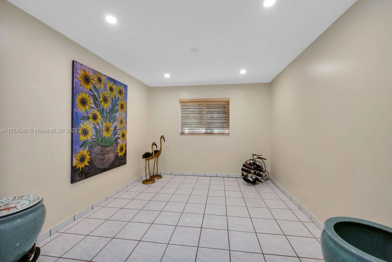 Miami, Florida 33135, United States, ,Residential,Pending,99634