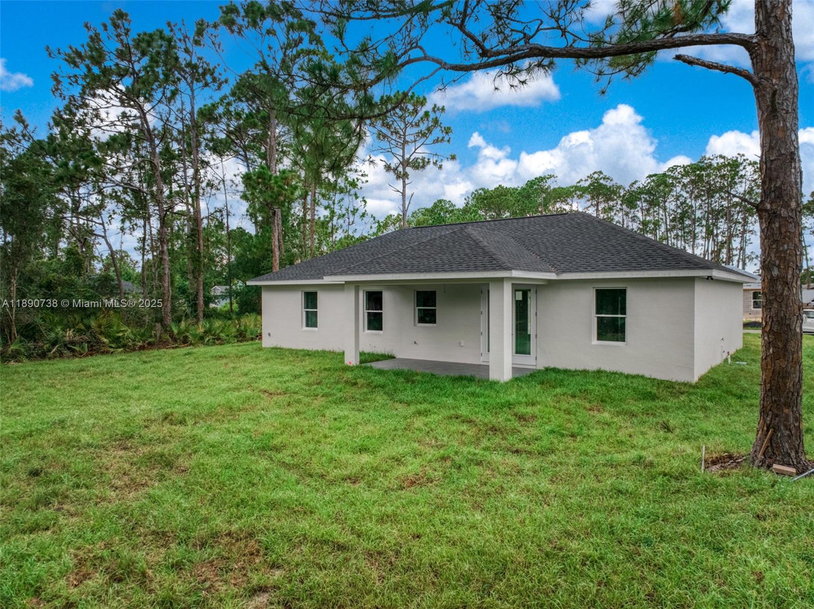 SEBRING COUNTRY ESTATE SEC - Residential