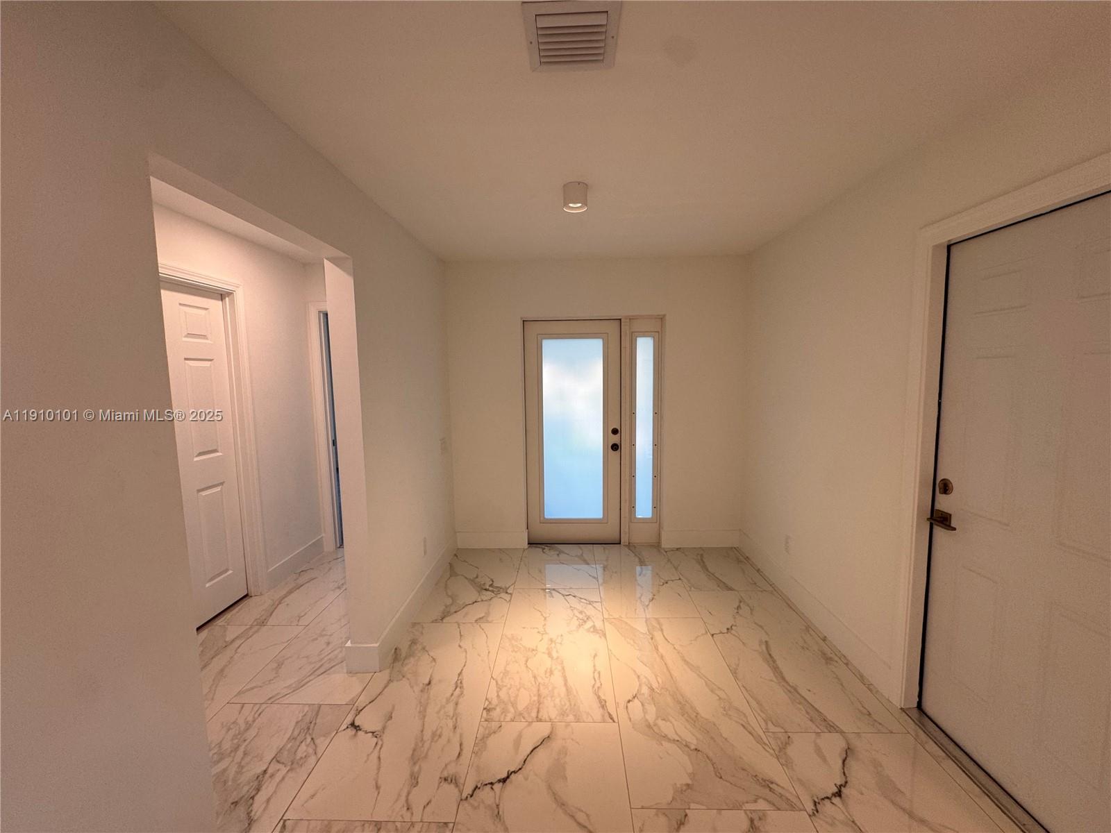 FRANKLIN PARK - Residential Lease