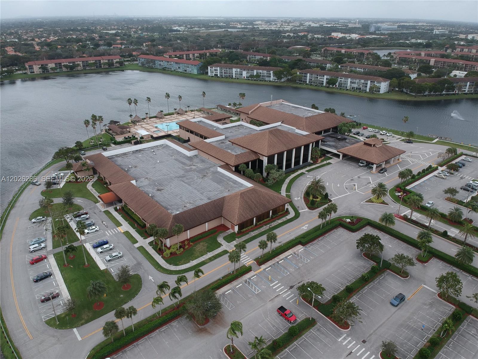 CAMBRIDGE AT CENTURY VILL - Residential