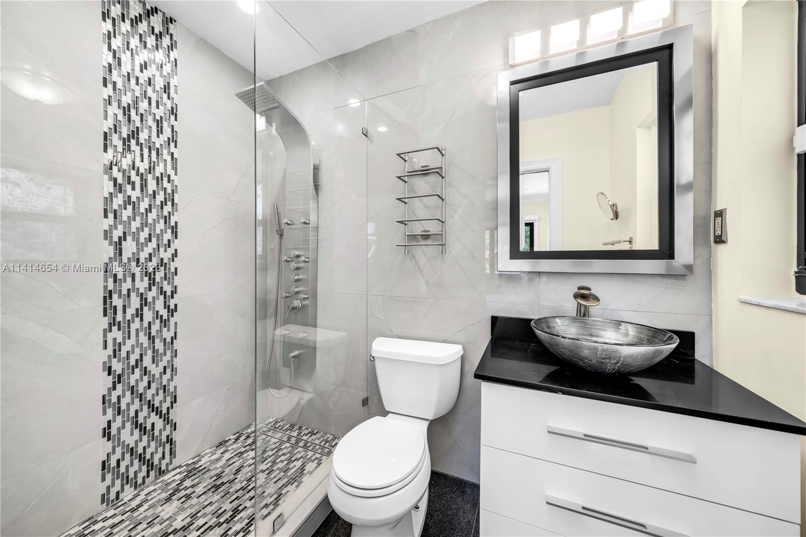 AMD PL BISCAYNE PINES - Residential