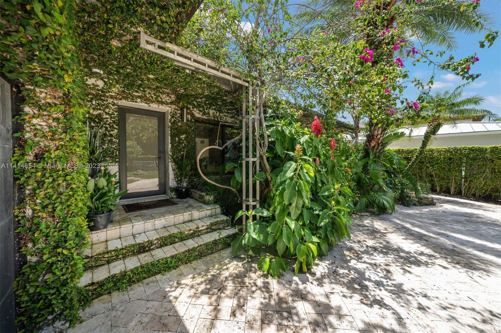 AMD PL BISCAYNE PINES - Residential