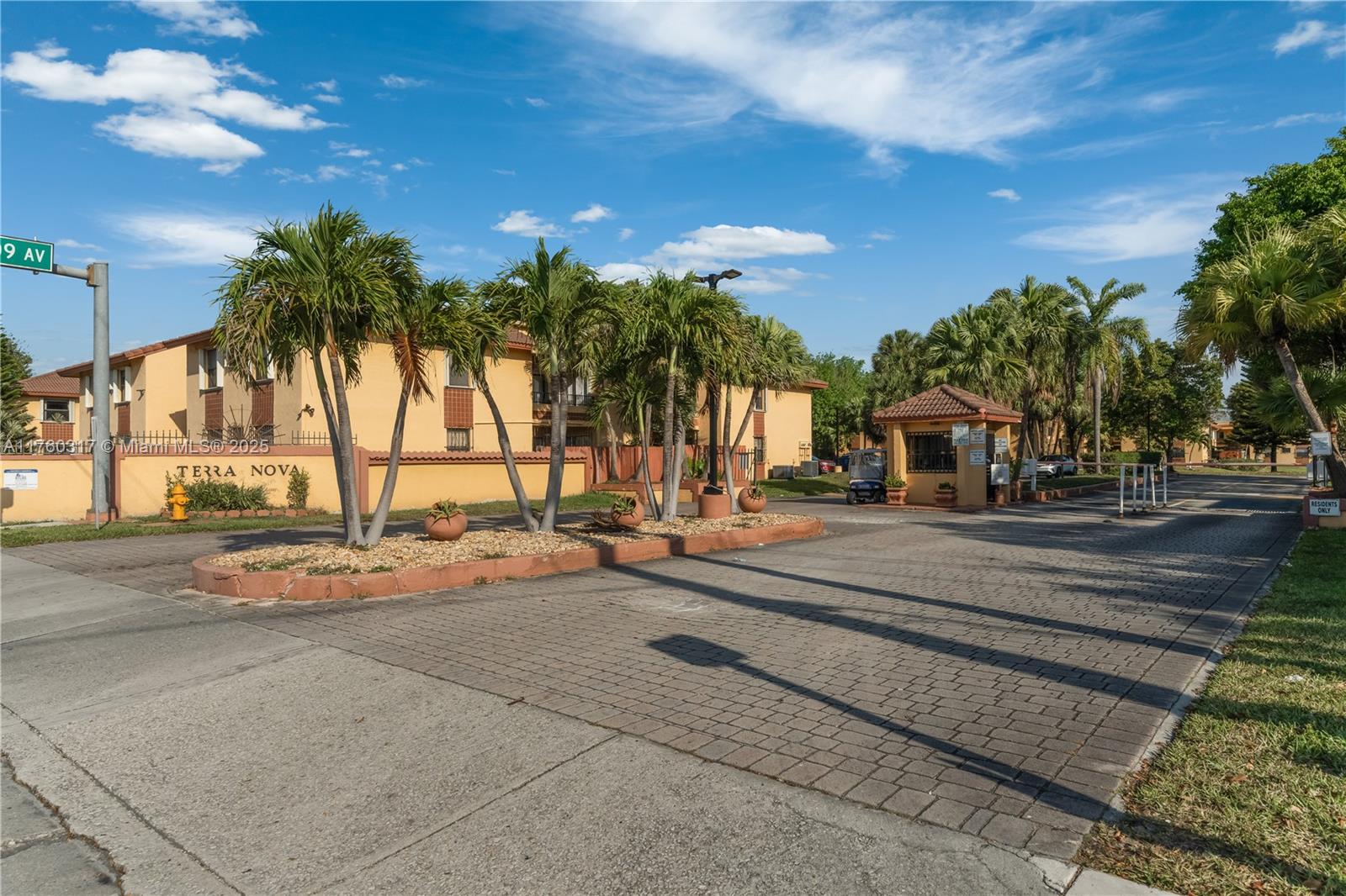 Property for Sale at Address Not Disclosed, Miami, Broward County, Florida - Bedrooms: 2 
Bathrooms: 2  - $365,000