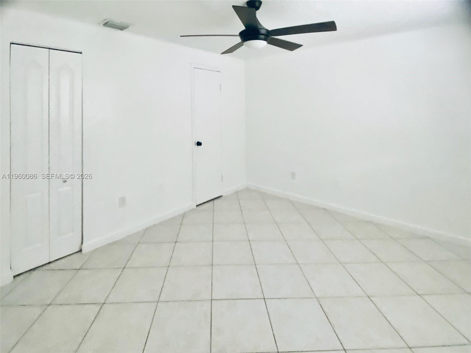 WATERSIDE TOWNHOMES SEC 1 - Residential