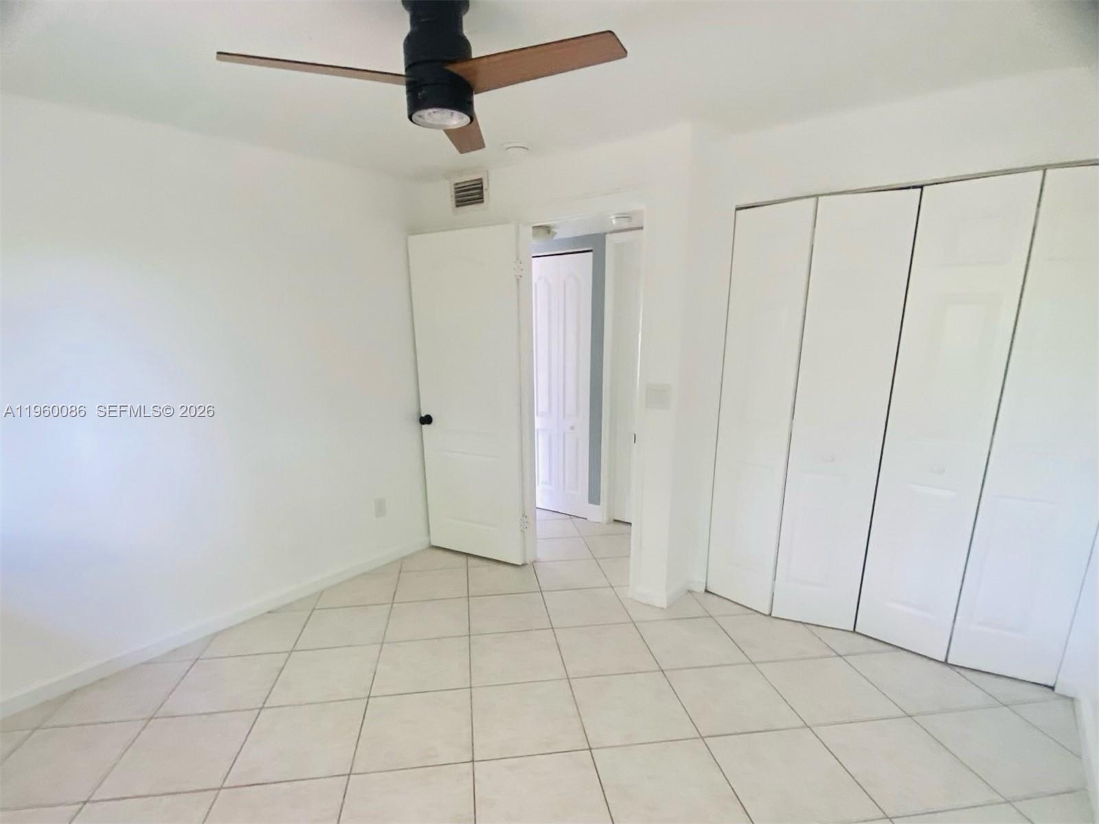 WATERSIDE TOWNHOMES SEC 1 - Residential