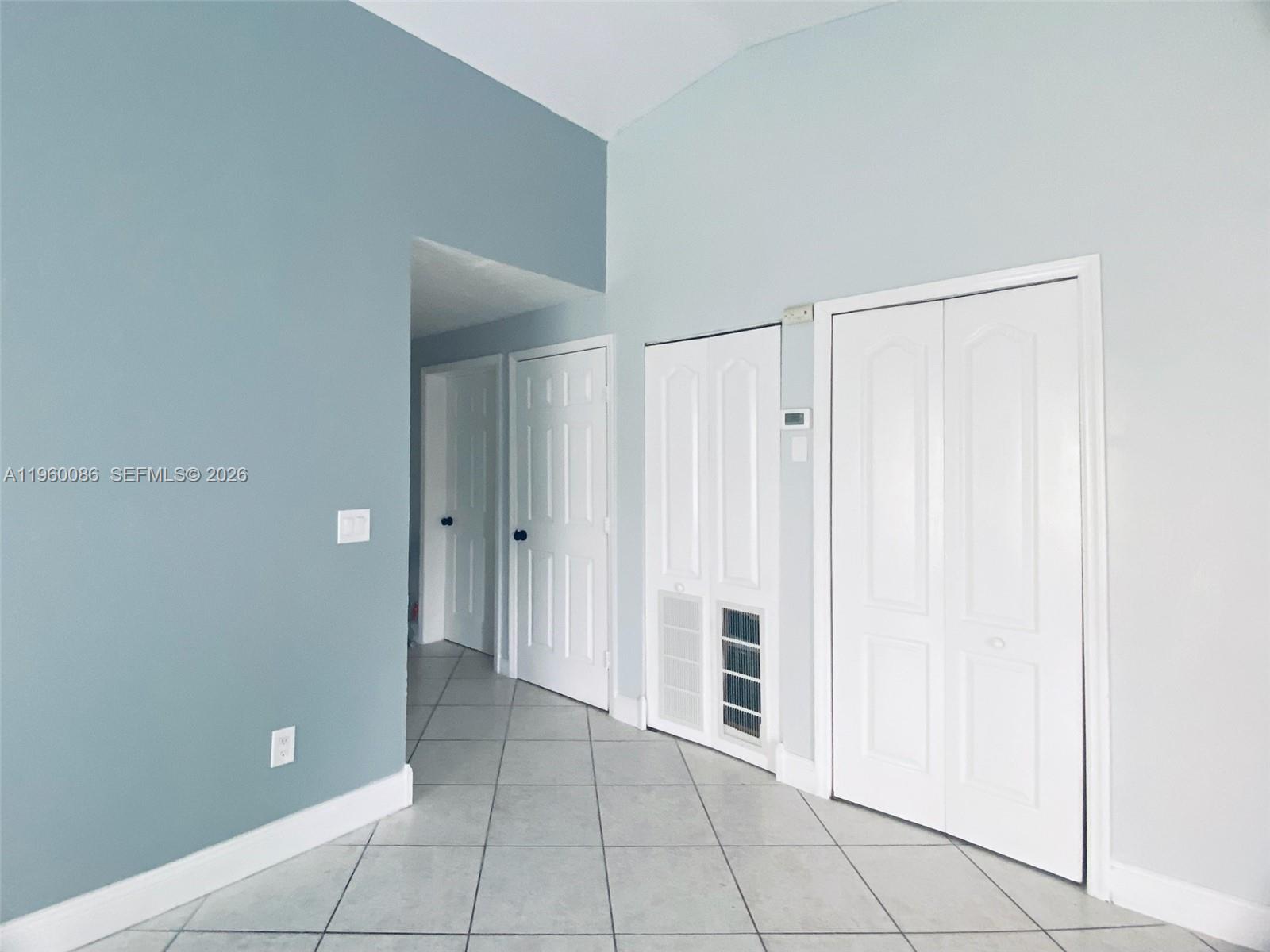 WATERSIDE TOWNHOMES SEC 1 - Residential