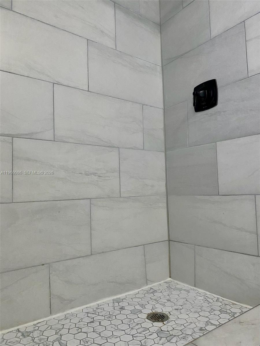 WATERSIDE TOWNHOMES SEC 1 - Residential