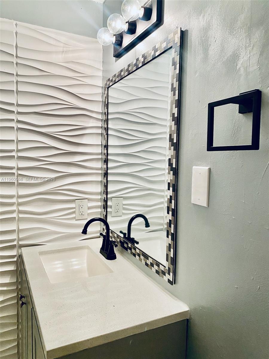 WATERSIDE TOWNHOMES SEC 1 - Residential