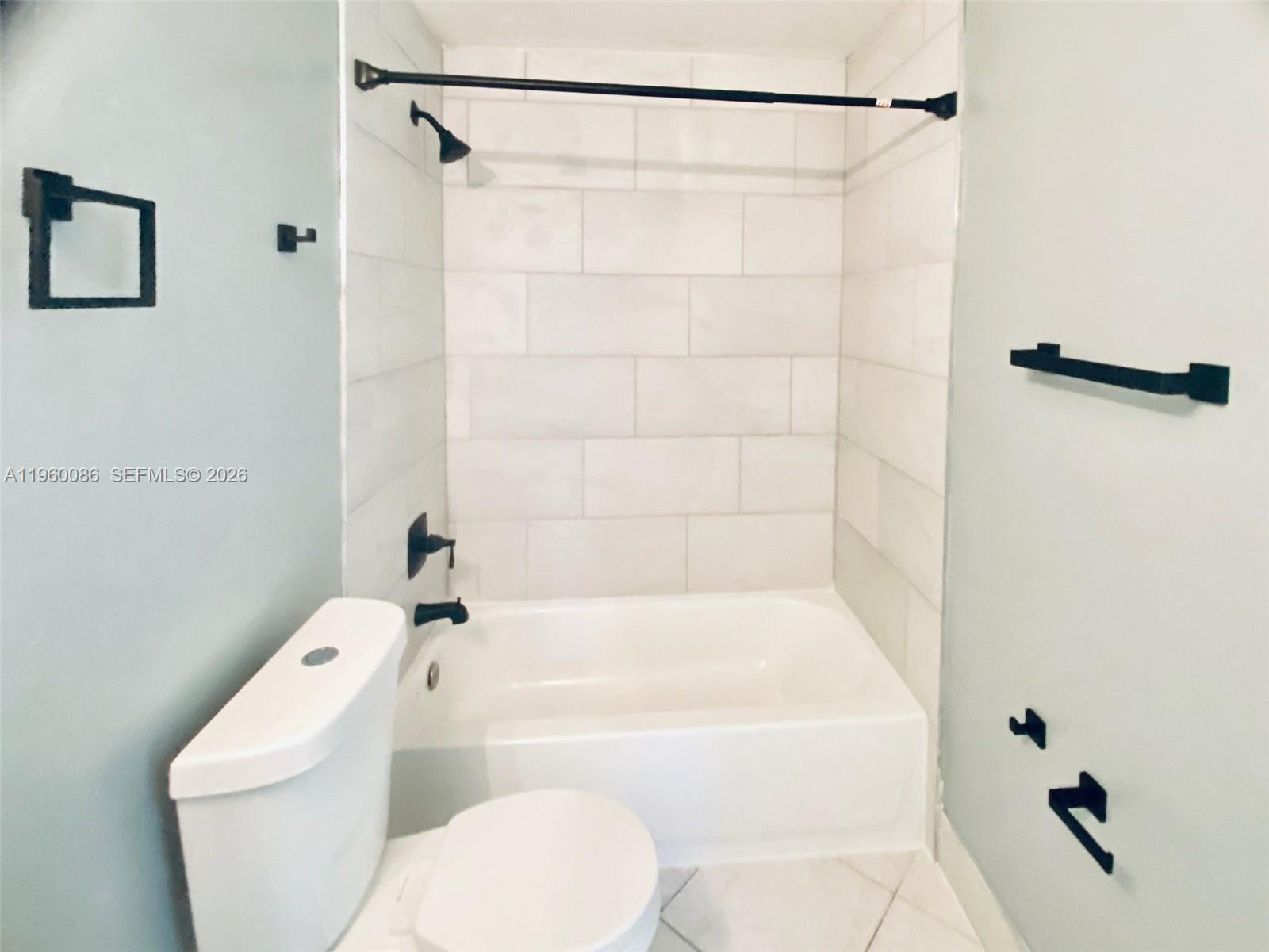 WATERSIDE TOWNHOMES SEC 1 - Residential