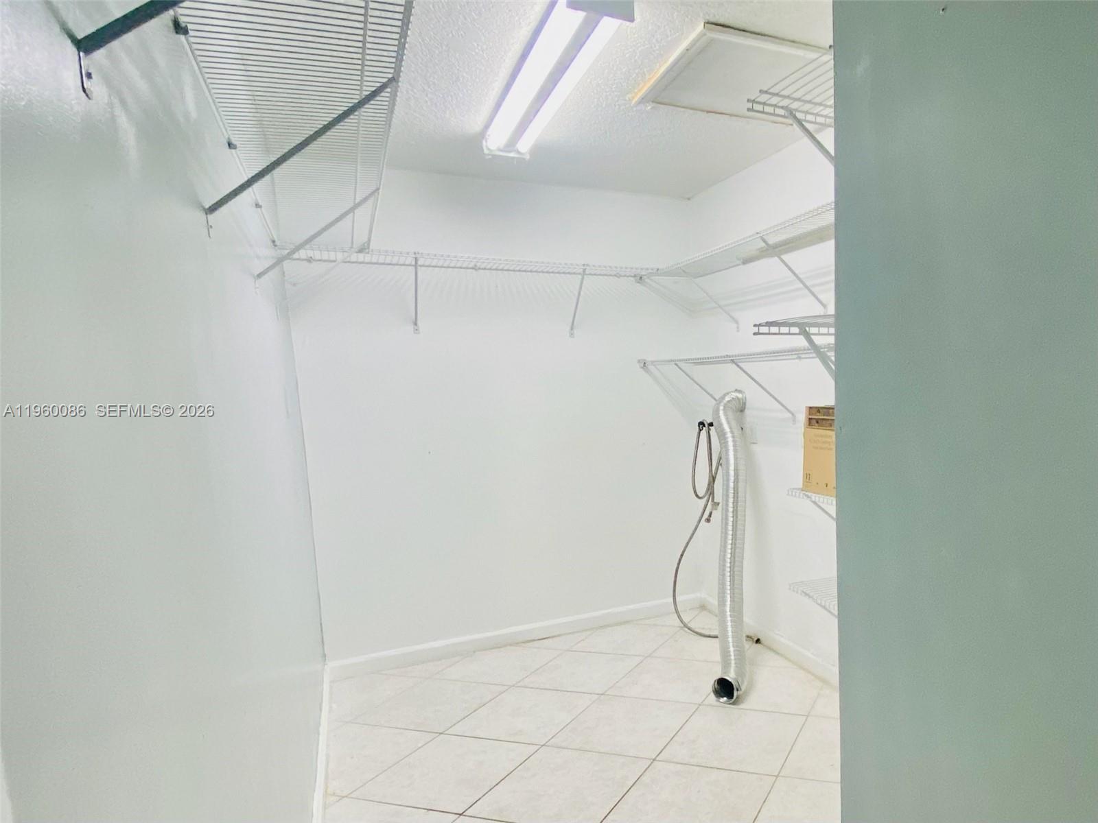 WATERSIDE TOWNHOMES SEC 1 - Residential