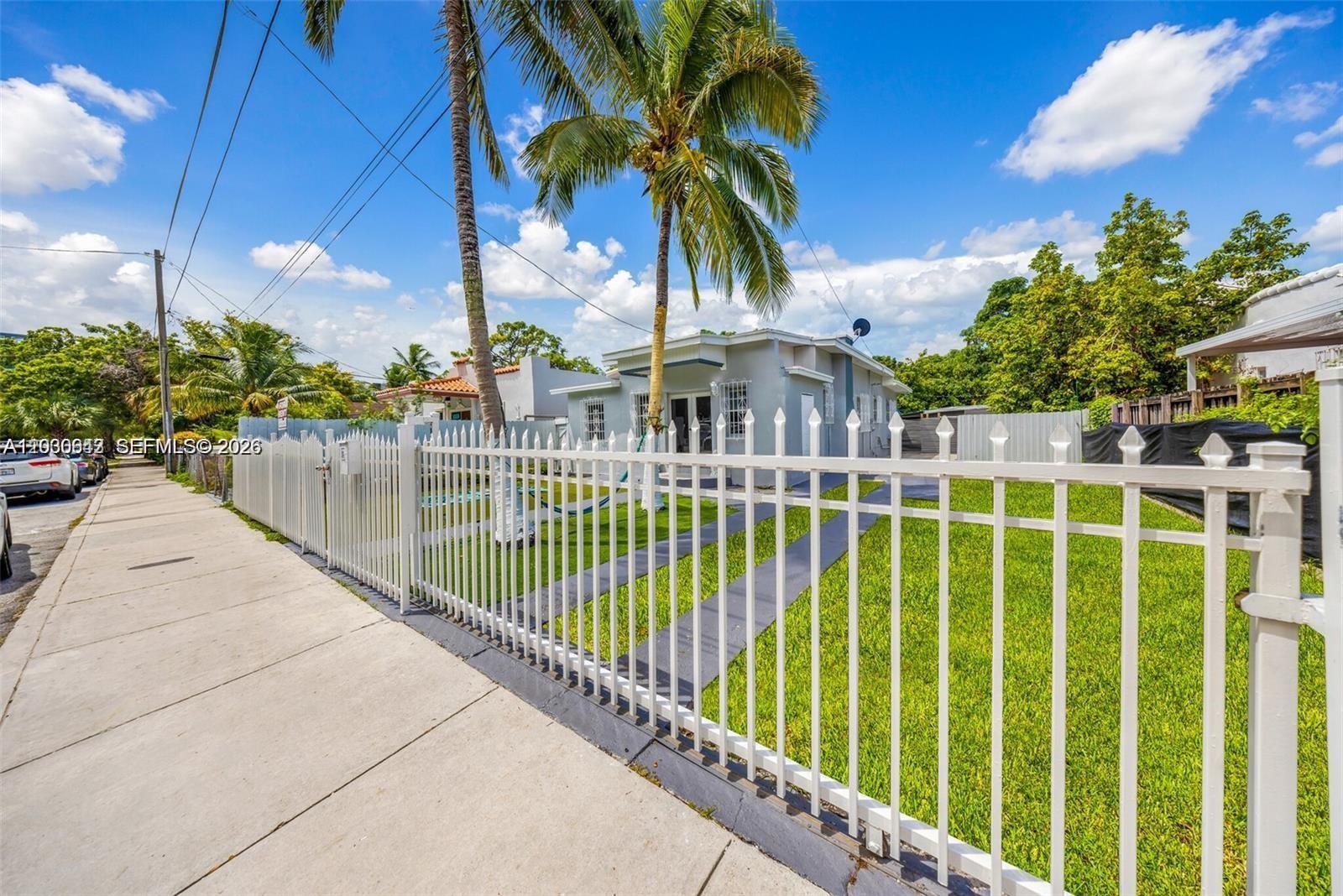 3128 NW 3rd Ave