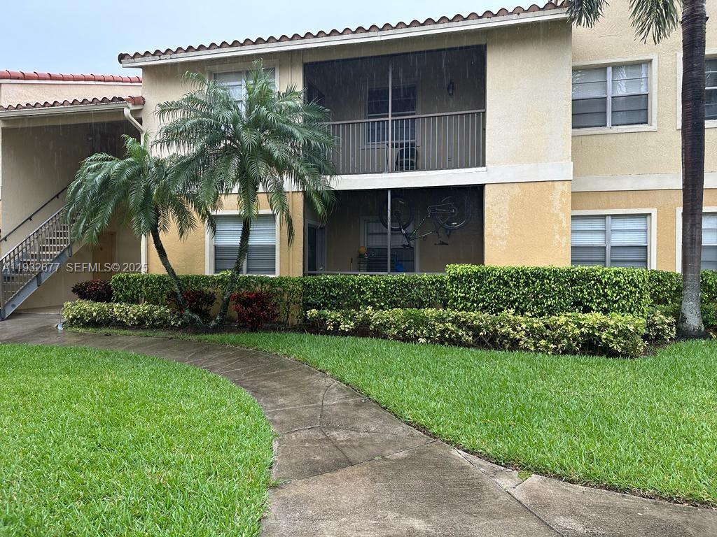 ROYAL POINCIANA CONDO - Residential Lease