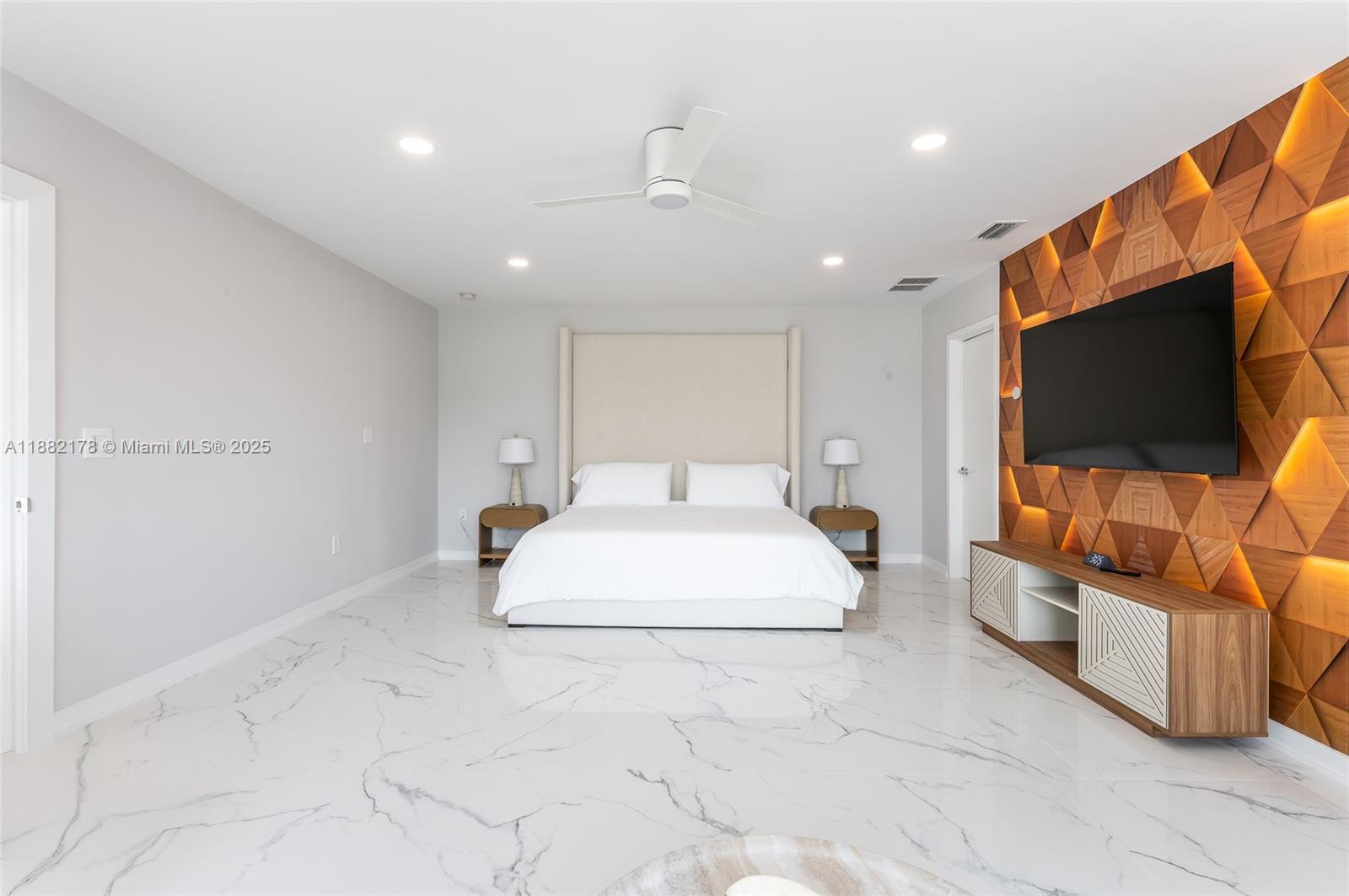 SUNSWEPT ISLE - Residential Lease