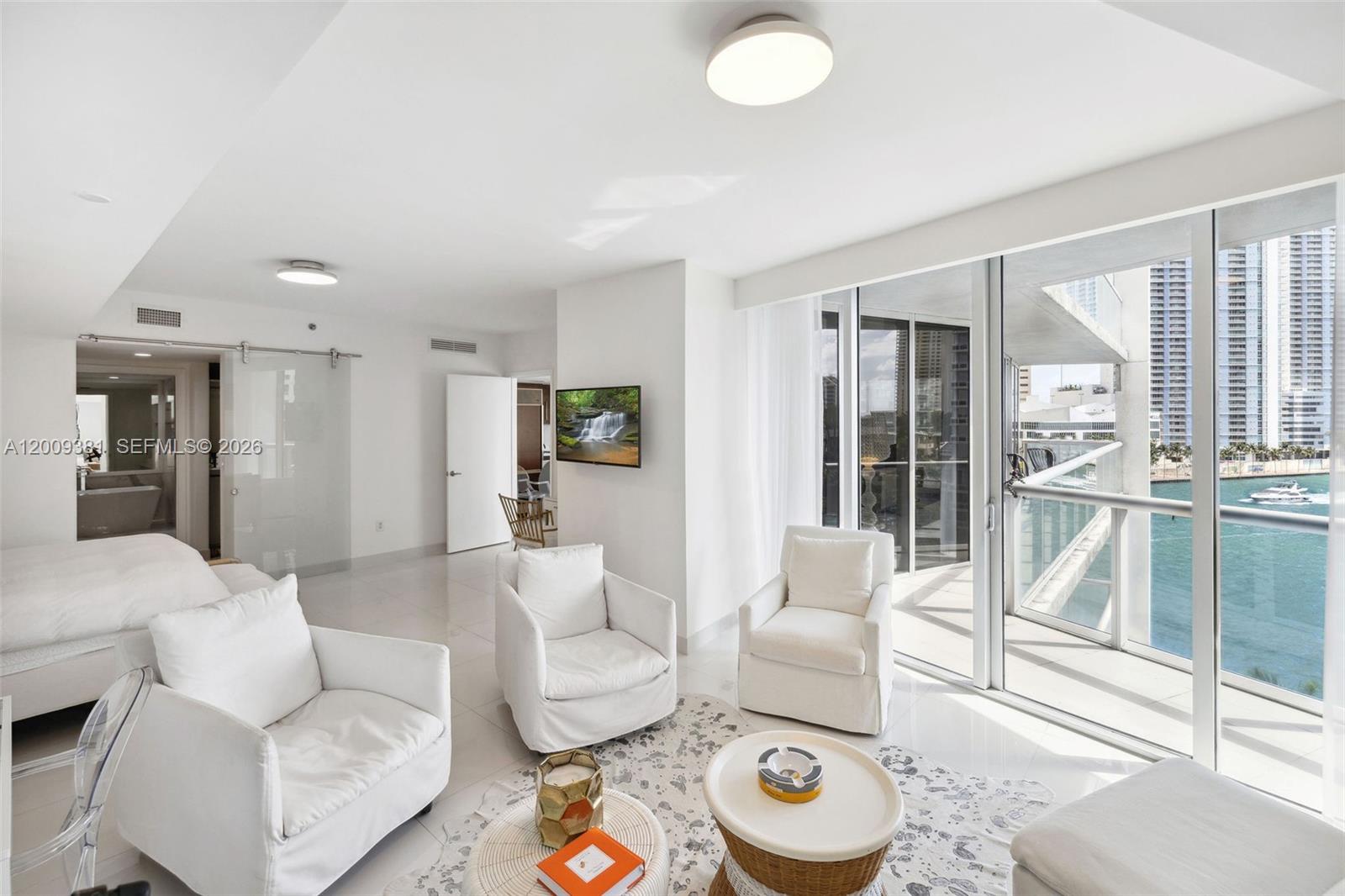 ICONBRICKELL CONDO NO 1 - Residential