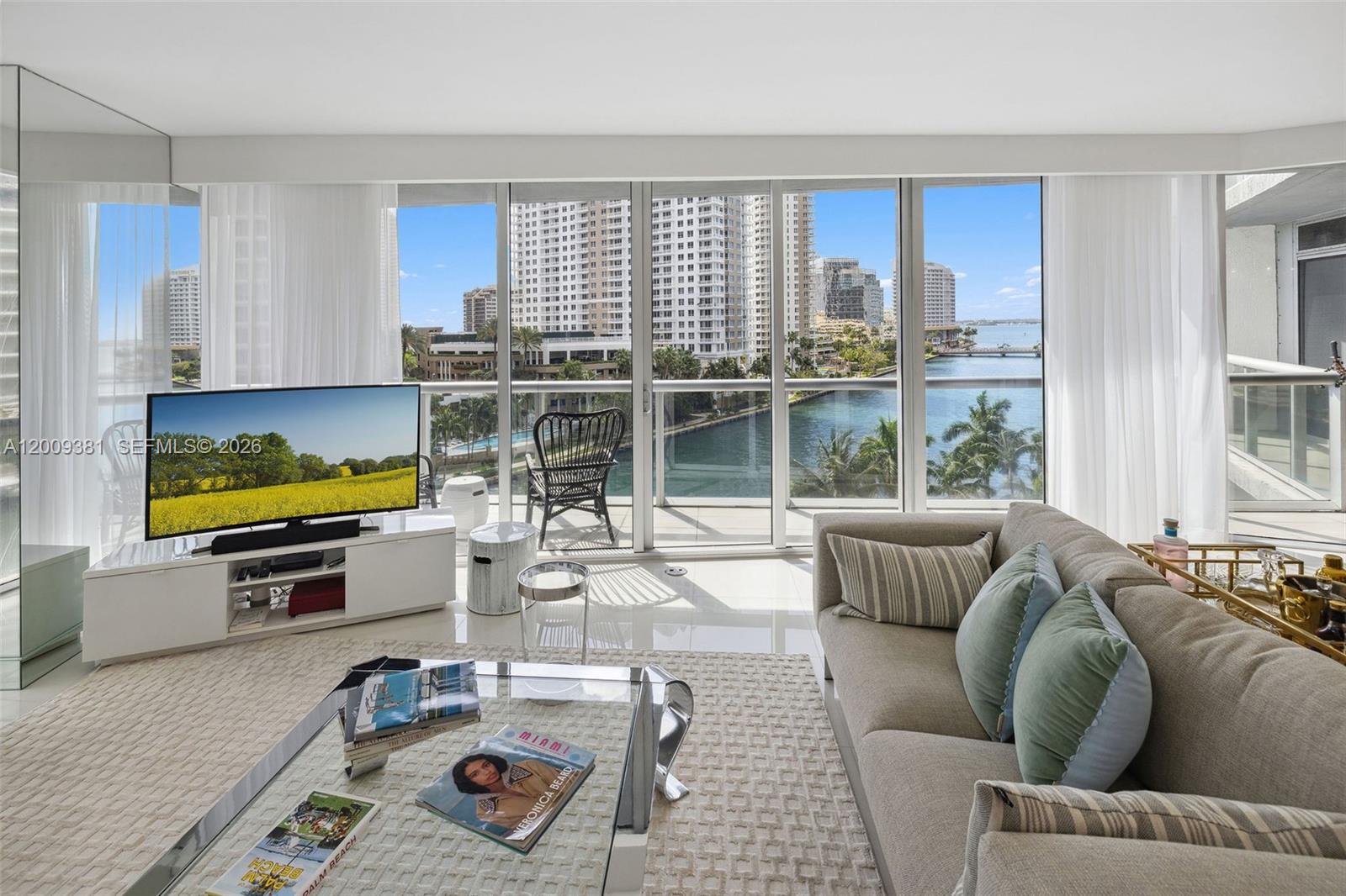 ICONBRICKELL CONDO NO 1 - Residential