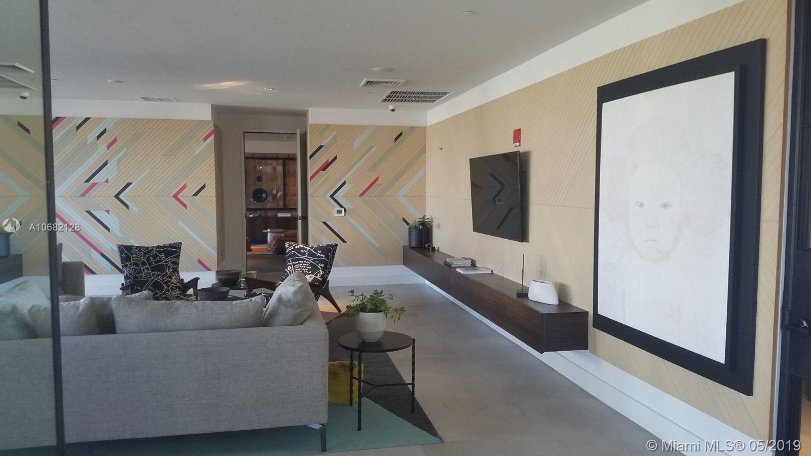 HYDE MIDTOWN - Residential Lease