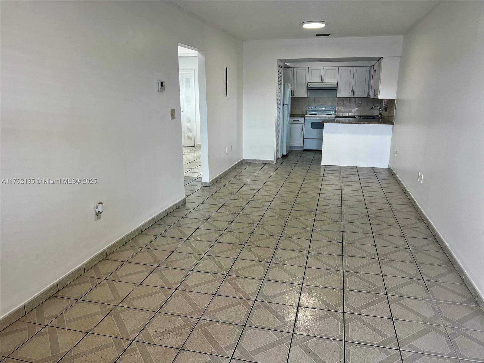 2600 Nw 14th St 4, Miami, Broward County, Florida - 2 Bedrooms  
1 Bathrooms - 