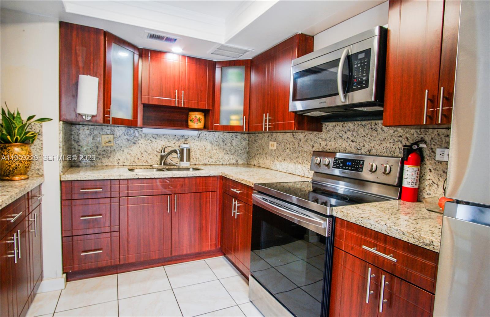 MISSIONWOOD AT MIRAMAR CO - Residential