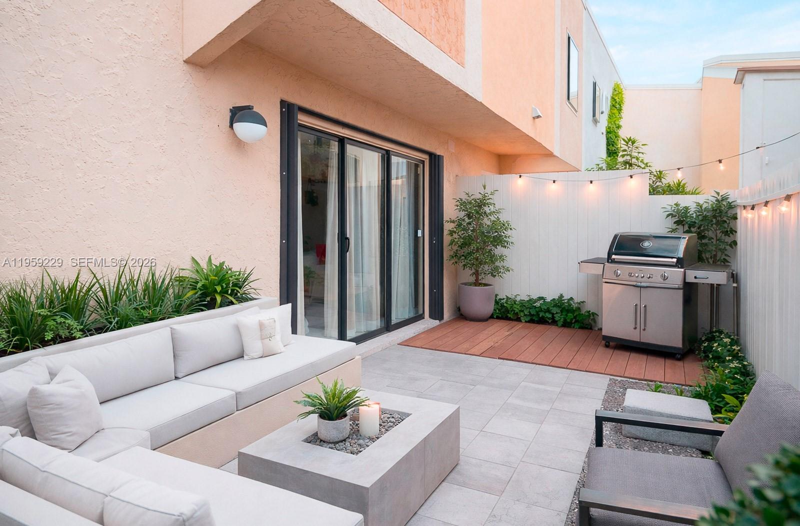 MISSIONWOOD AT MIRAMAR CO - Residential