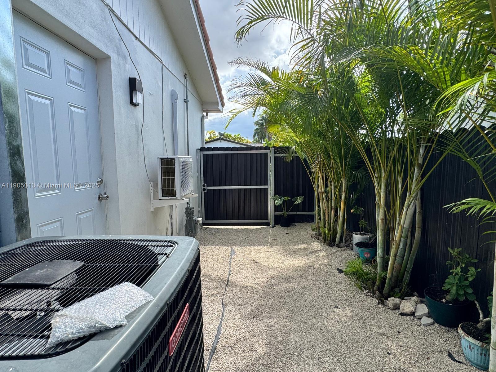 WESTBROOKE GARDENS - Residential Lease