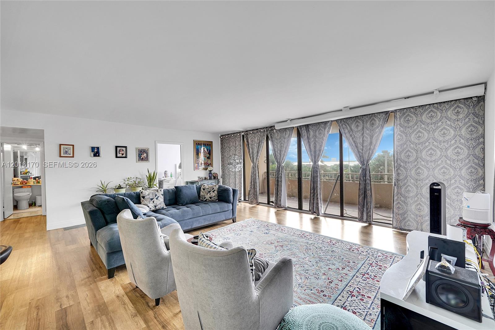 JOCKEY CLUB III CONDO - Residential