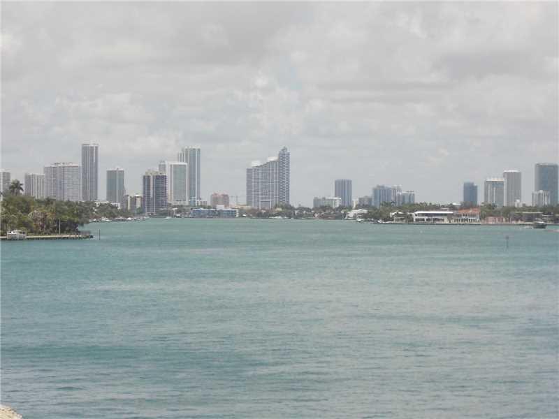 Beautiful bright and spacious 1 bedroom 1 bath in the heart of South Beach! Wood flooring throughout, Assigned gated parking, very nice renovated kitchen, walk-in closet and a stunning bay view from balcony. Building amenities include refreshing bay fron t pool, BBQ area, 2 amazing gyms, a convenience store, 24/7 security & concierge, management on site and more! Currently occupied, please call for appointment. 1 pet allowed up to 26 pounds. Unit is vacant, get keys at listing office.
