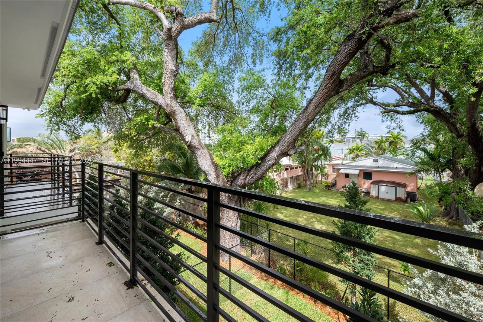 AMND MIAMI SUBURBAN ACRES - Residential