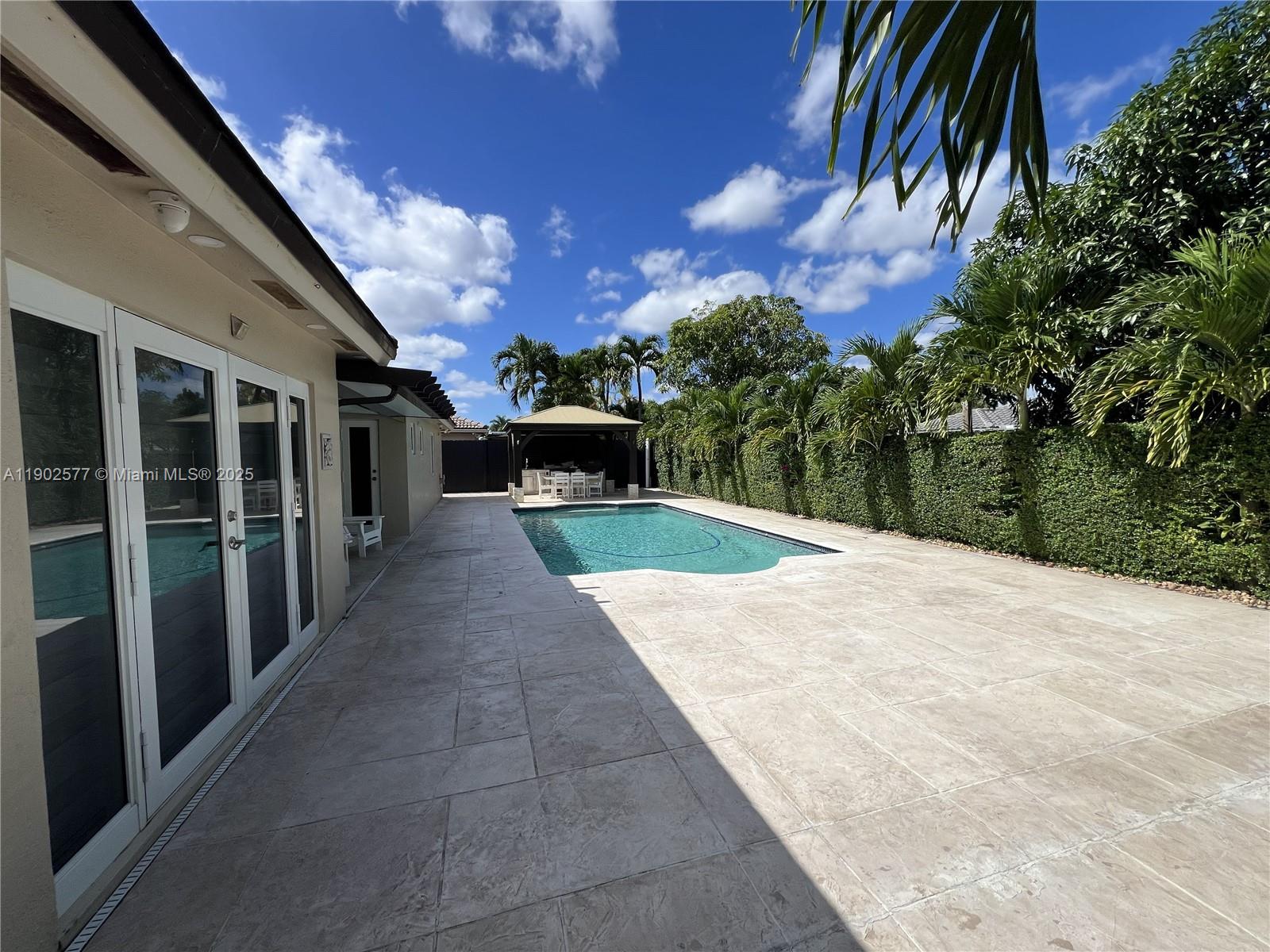 KESSLER GROVE SEC 1 - Residential Lease