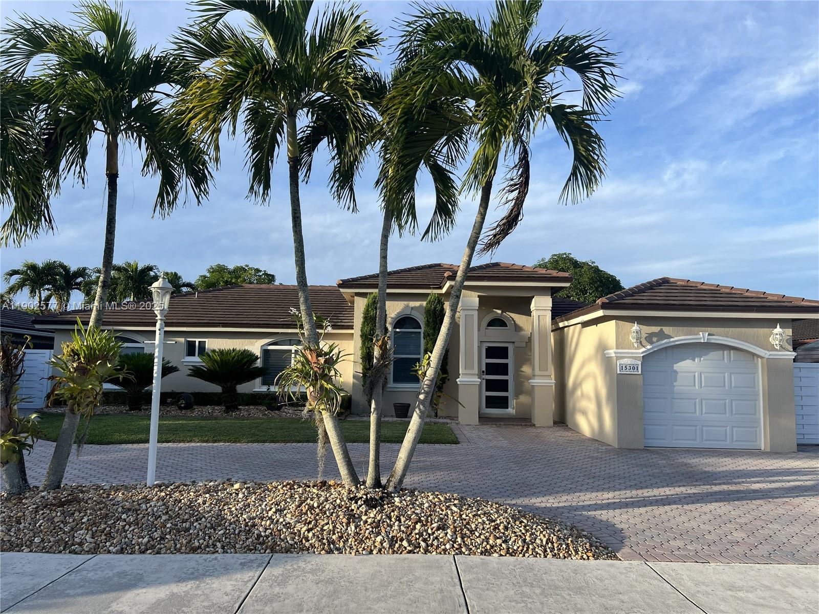 KESSLER GROVE SEC 1 - Residential Lease