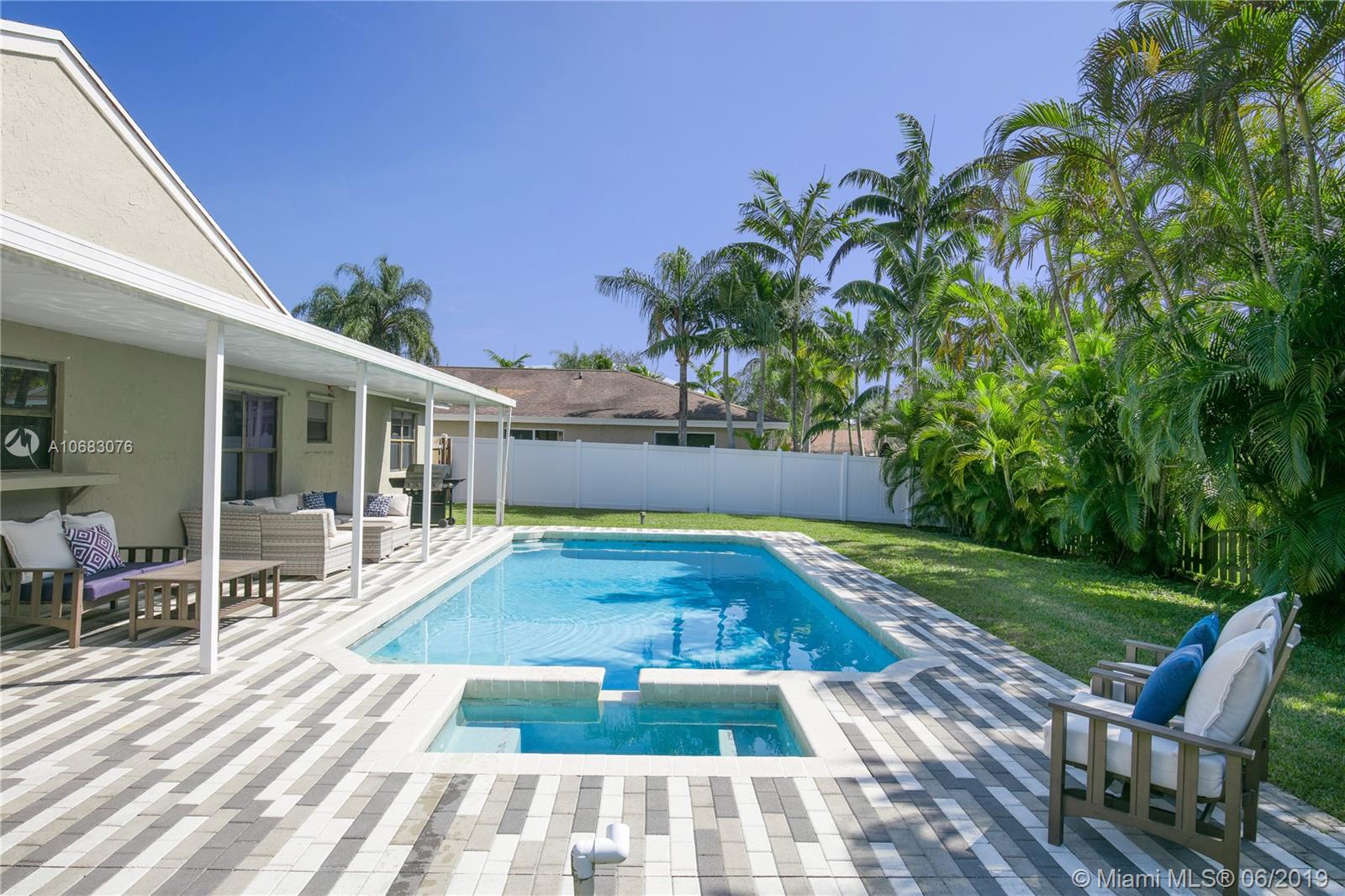 FLAMINGO GARDENS PH 2 - Residential