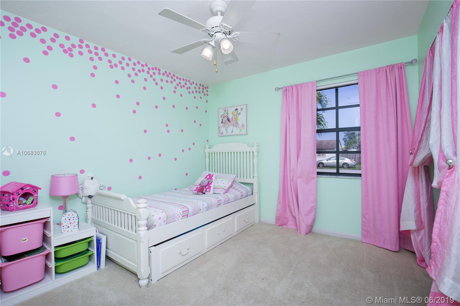 FLAMINGO GARDENS PH 2 - Residential