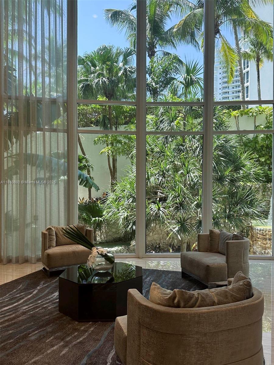 ATLANTIC I AT THE POINT - Residential