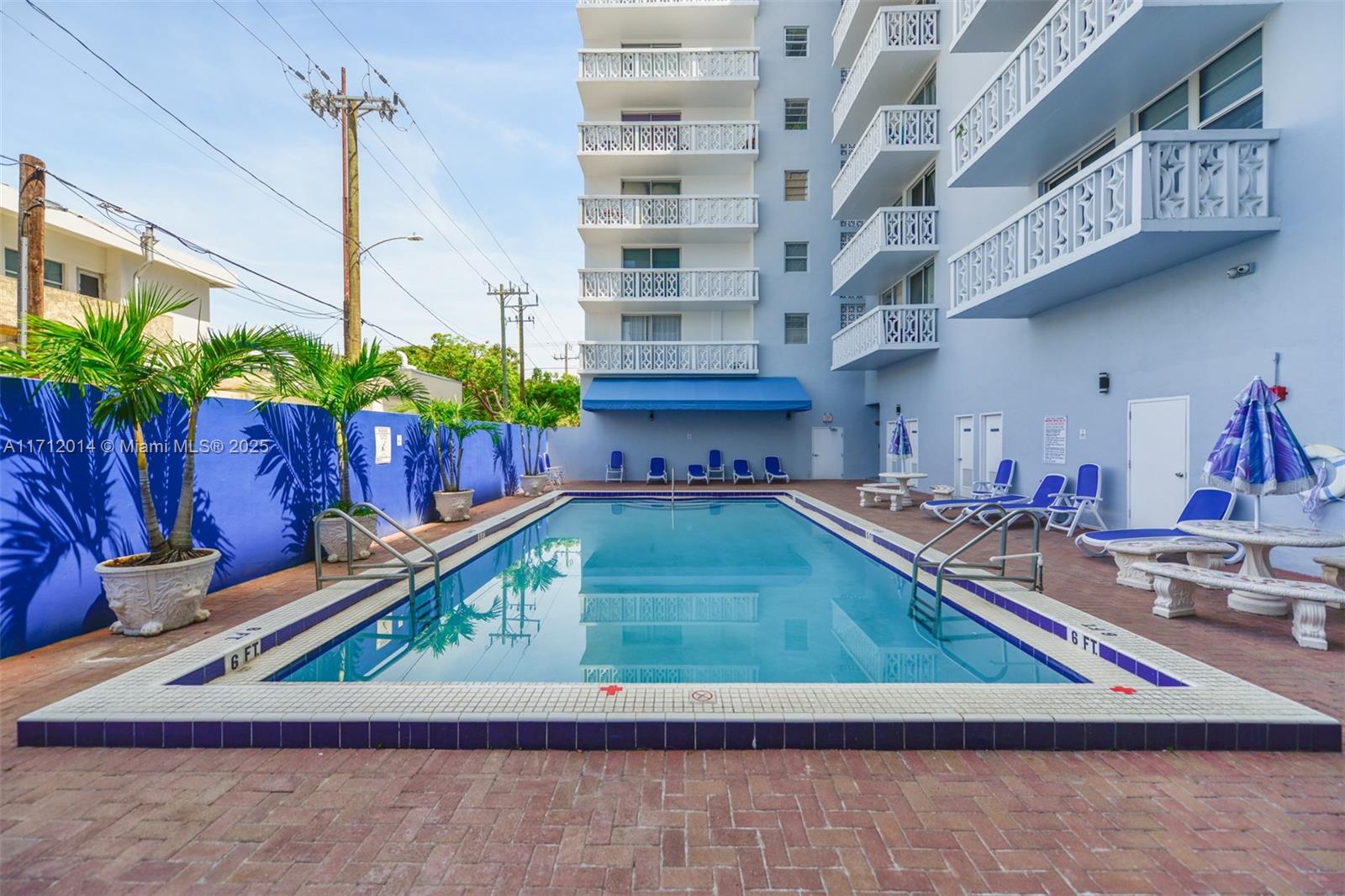 ADMIRAL TOWERS CONDO - Residential