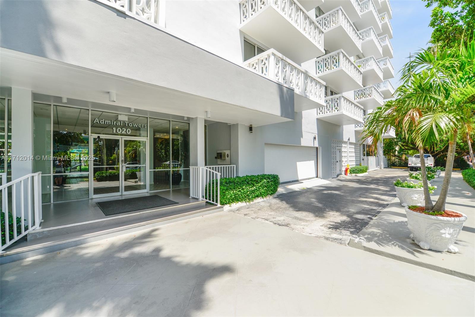 ADMIRAL TOWERS CONDO - Residential