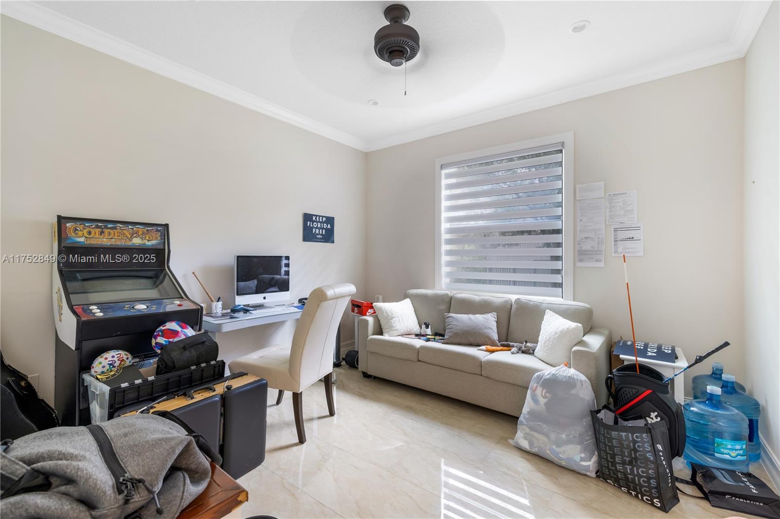 TRAILS AT CANYON - Residential Lease