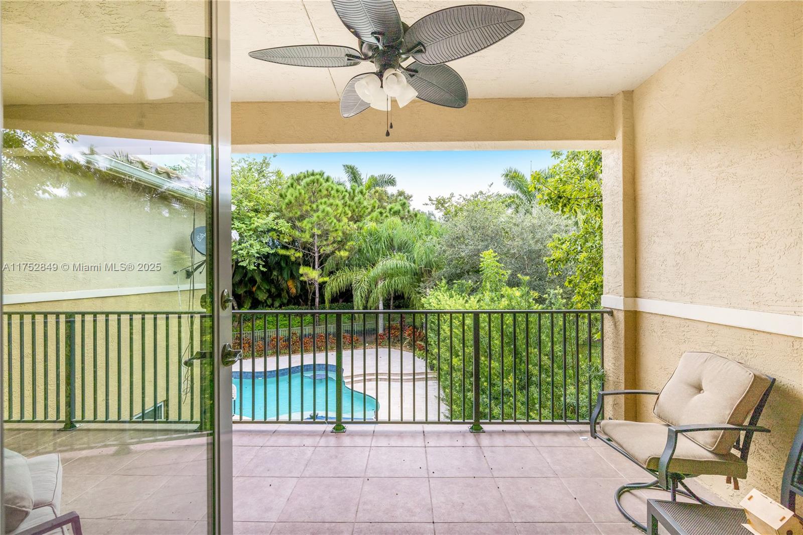 TRAILS AT CANYON - Residential Lease
