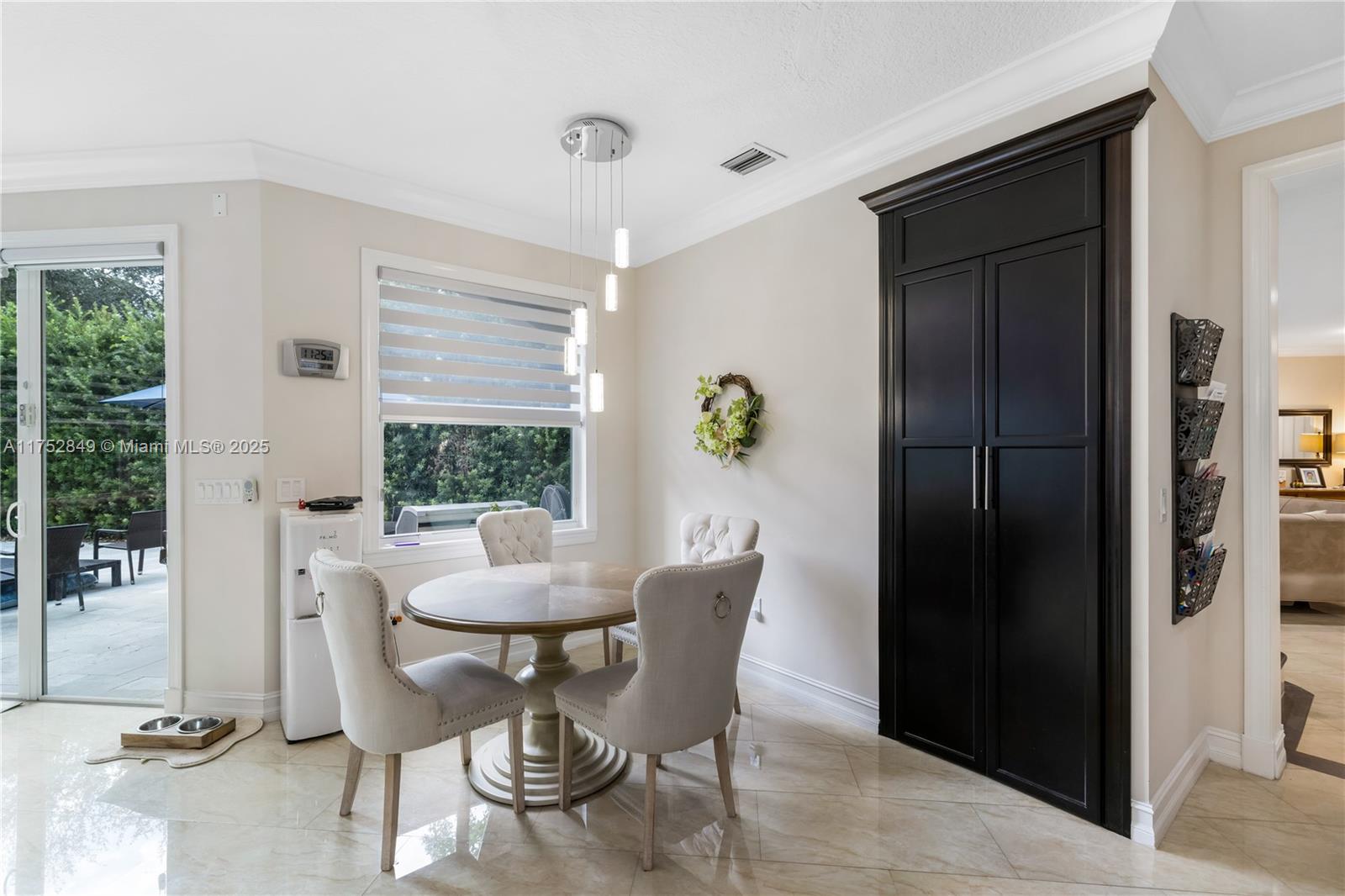 TRAILS AT CANYON - Residential Lease