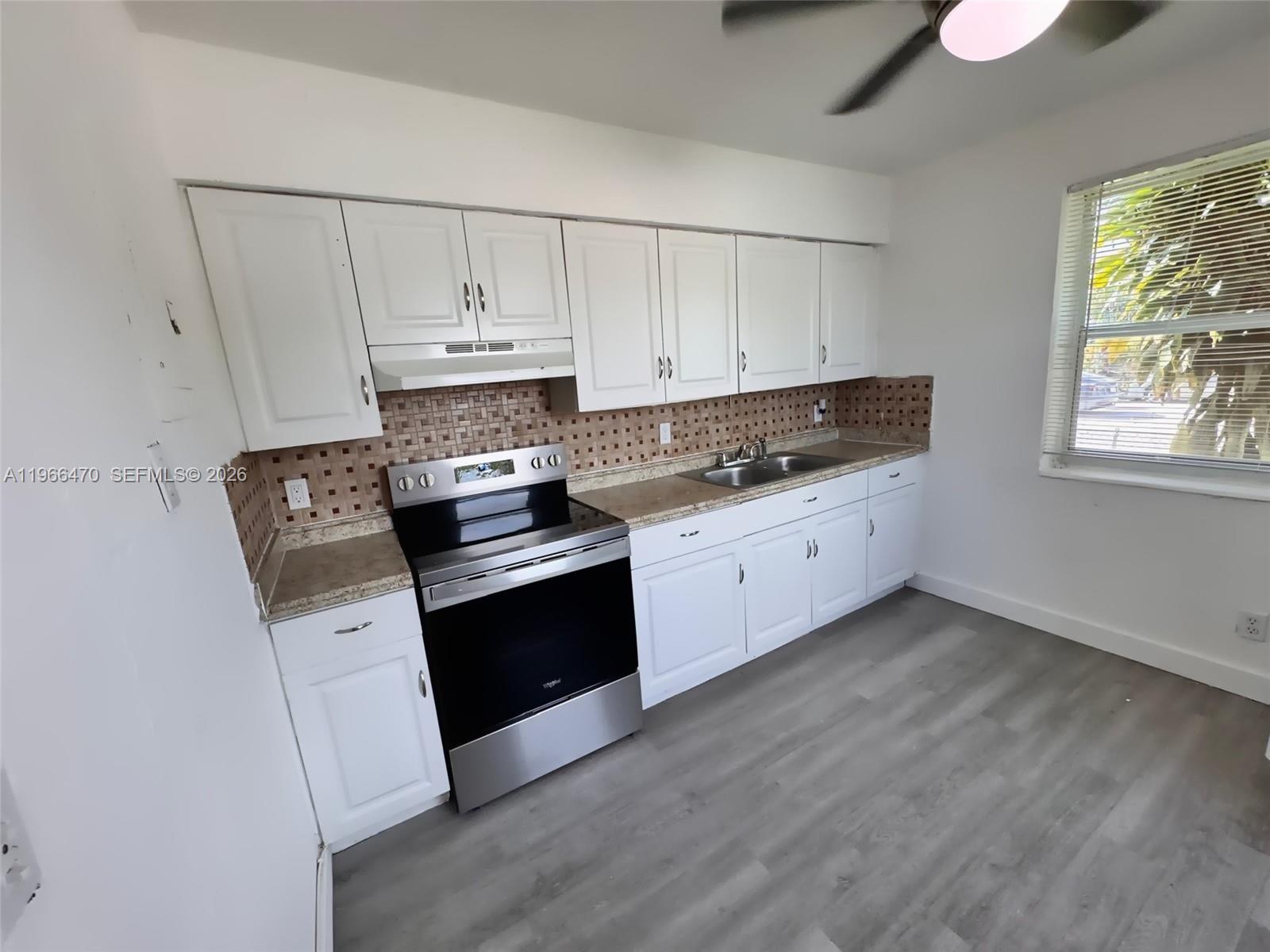 MILDRED PARK - Residential Lease