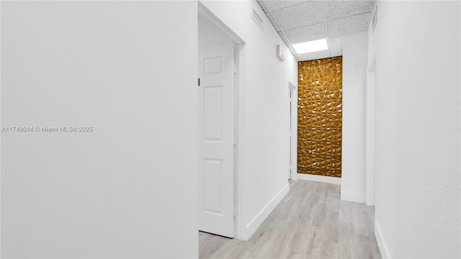 1900 N University Dr 206-1
