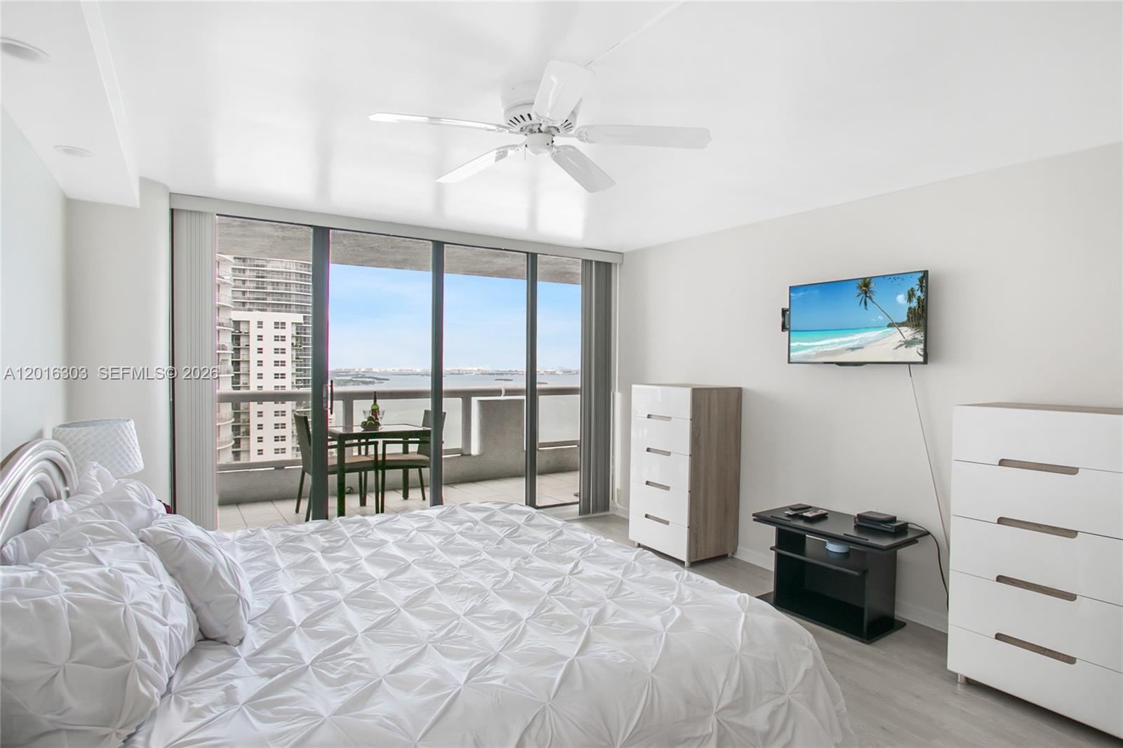 1717 N Bayshore Dr A-3751