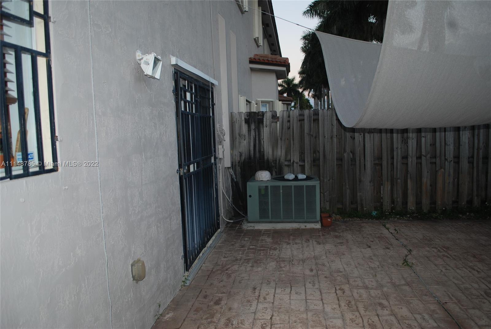 CORAL LAKES KINGDOM - Residential