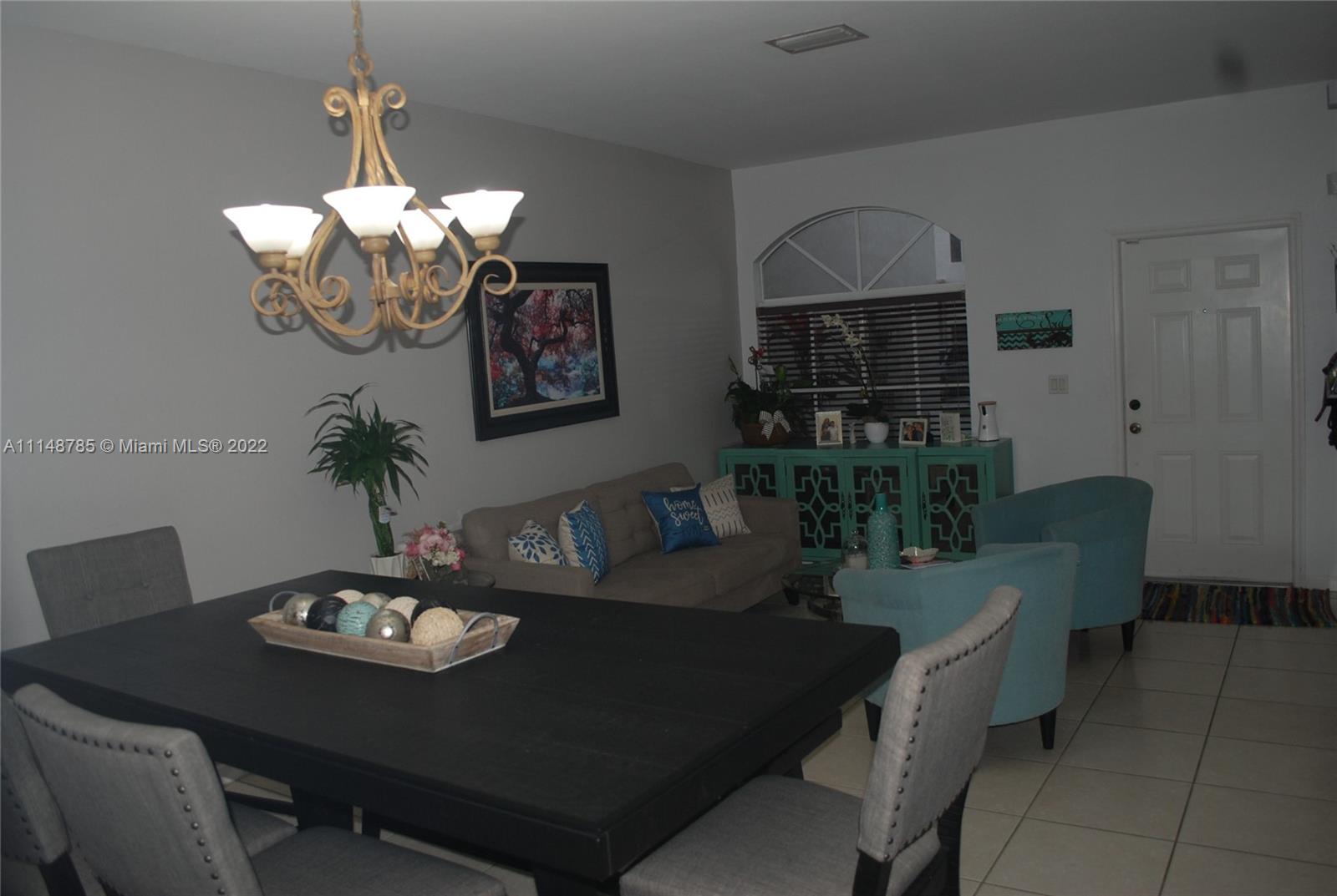 CORAL LAKES KINGDOM - Residential